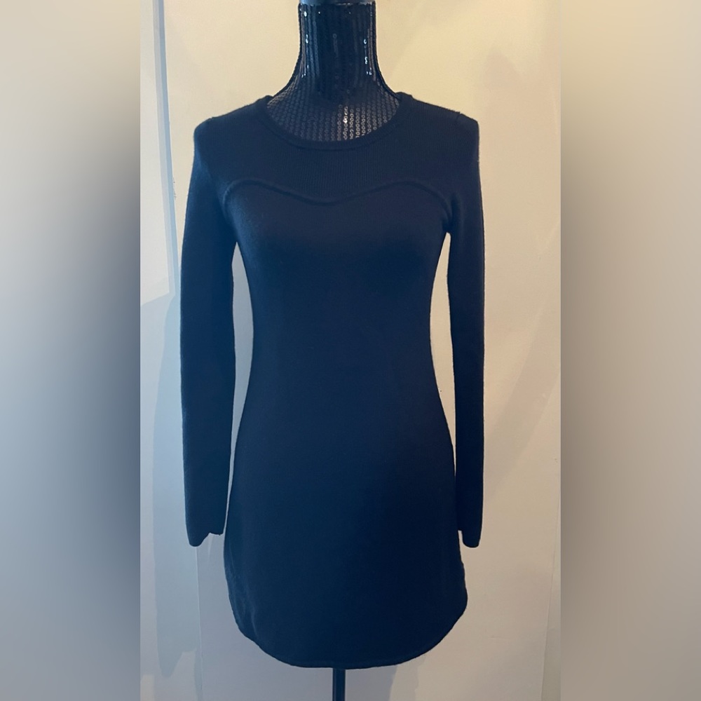 Banana Republic Black Thin Knit Sweater Dress Size M